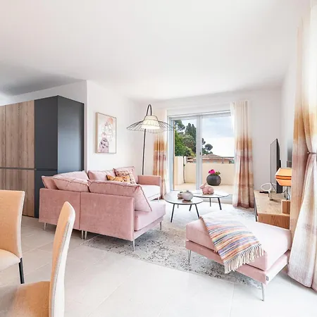 Le Penthouse De 220m2 - Jacuzzi - 3 Parkings - Climatisation - Terrasse Apartment Menton